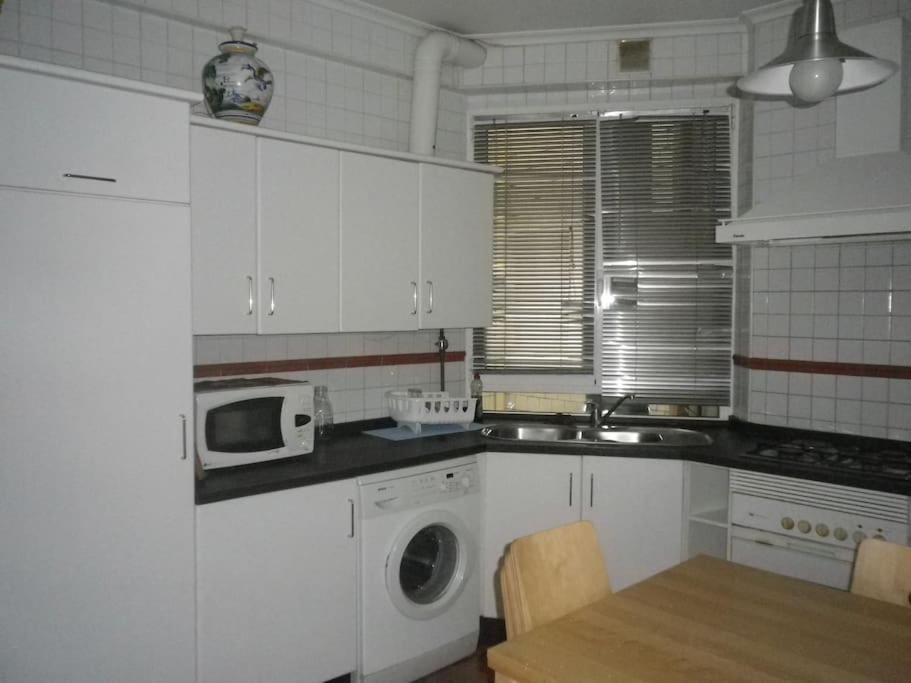 Espacioso 140 M2 Y Calidad A 250 Metros Playa Y Puerto Deportivo 5hab 2 Banos Vut2917as Gijon